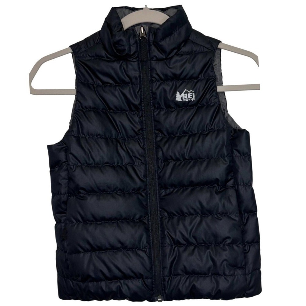 REI Kids Down Vest Puffer Size 8 Small Black Boys Girls Insulated Winter Layer